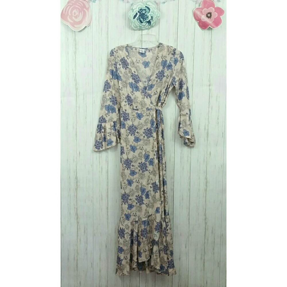 Selfie Leslie Pink Daniella FLORAL Wrap Maxi Sz S